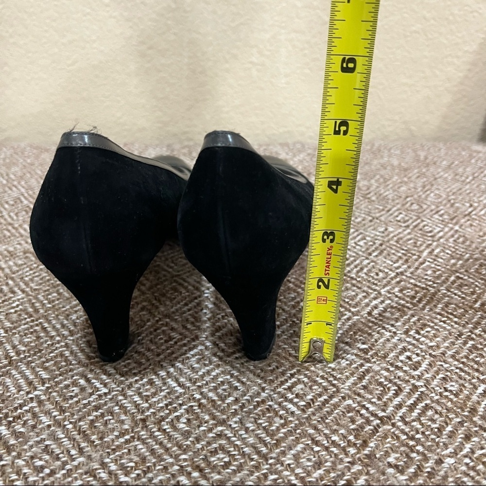 Salvatore Ferragamo Black Suede Textured Metallic Toe Kitten Heel Sz 10A Career - Picture 11 of 11